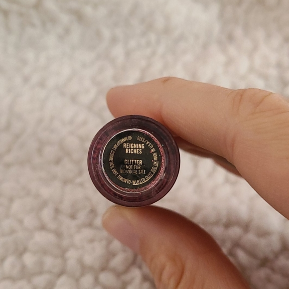 MAC glitter pigment - Reigning riches - Picture 2 of 3